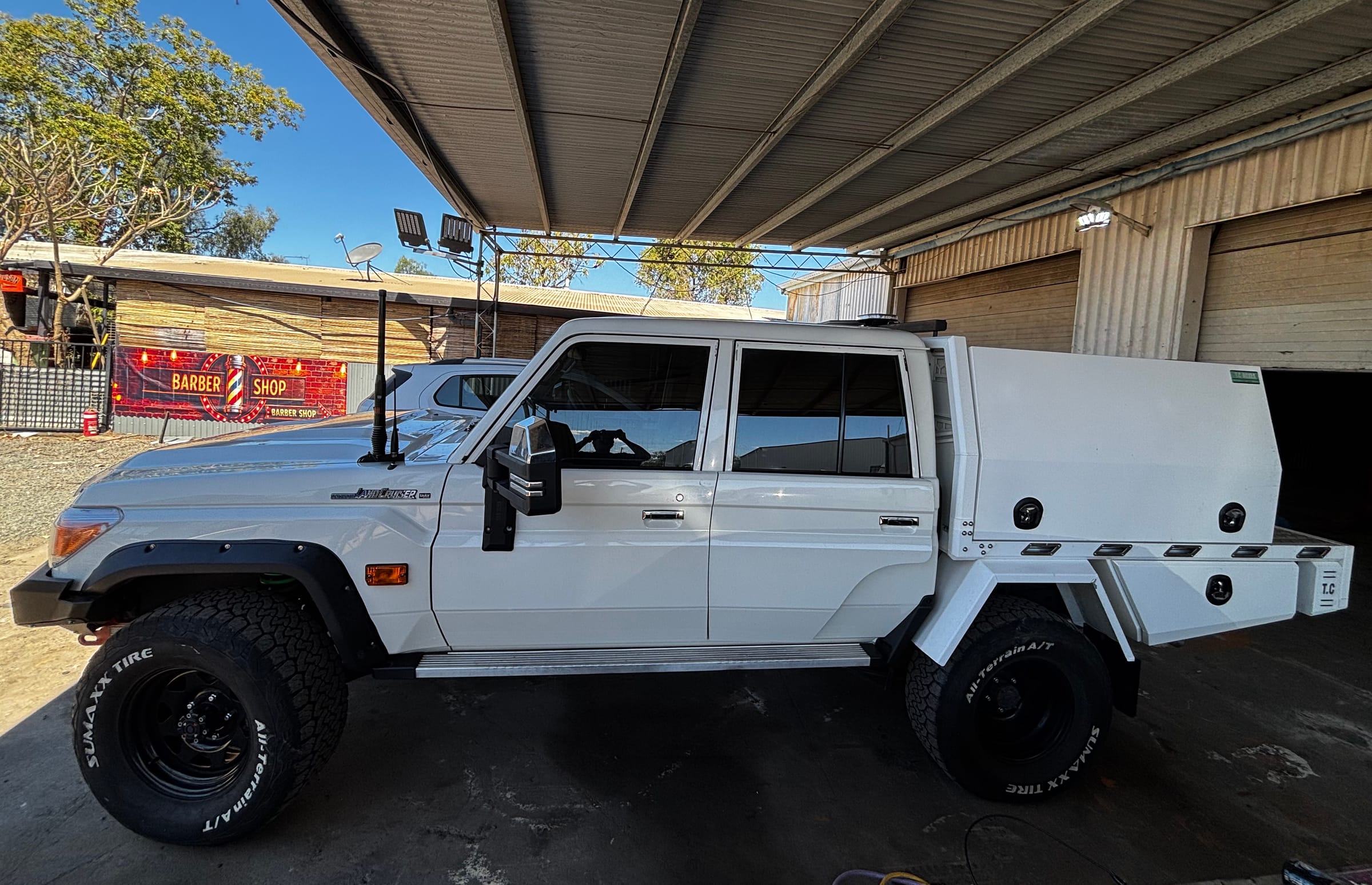 S & P Robinson Heavy Diesel service ute at the Blackwater workshop